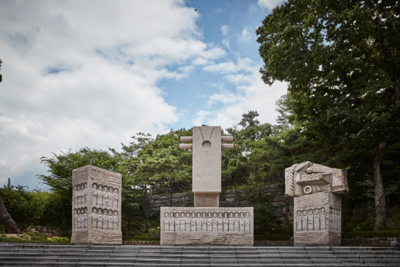 首尔汉江边切头山殉道地纪念建筑